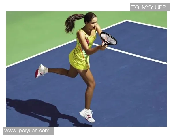 重庆网球队边路渗透战术解析与实战应用探讨